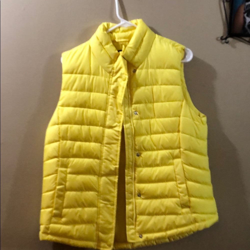 Gap vest
